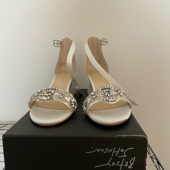 Betsey Johnson Women’s Mel Block Heel Sandal - Picture 5 of 9